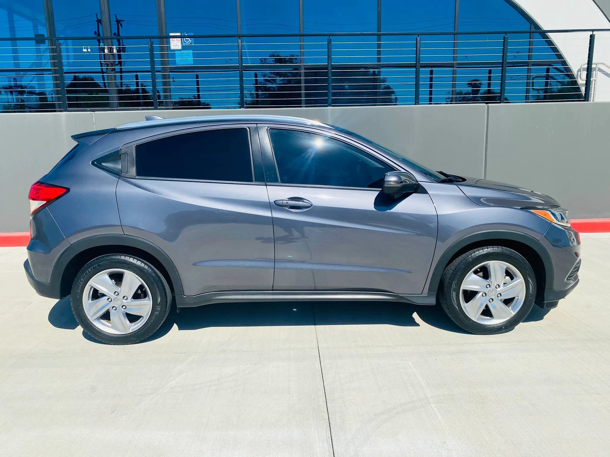 Used 2019 Honda HR-V EX image 12