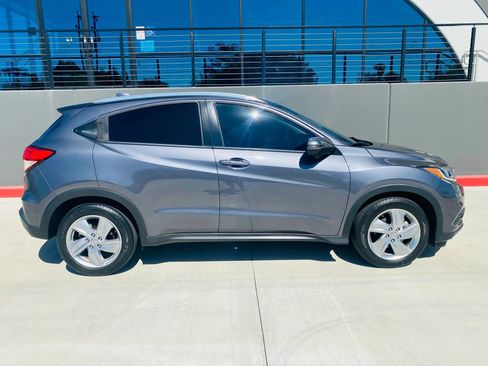Used 2019 Honda HR-V EX image 12