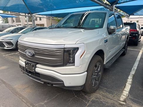 Used 2024 Ford F150 Lightning Lariat AWD/4WD image 5