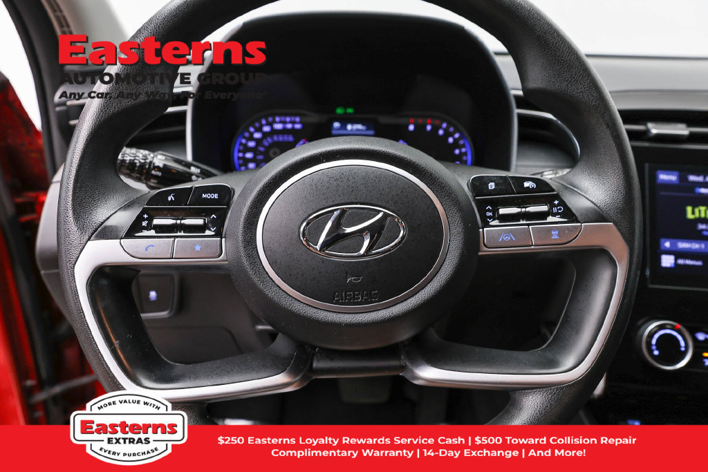 Used 2022 Hyundai Tucson SEL w/ Cargo Package AWD/4WD image 11