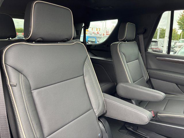 Used 2026 Chevrolet Tahoe Premier AWD/4WD image 45