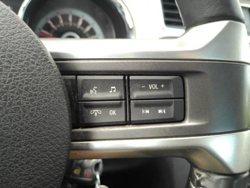Used 2013 Ford Mustang GT Premium RWD image 26