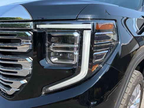 Used 2023 GMC Sierra 1500 Denali w/ Denali Reserve Package AWD/4WD image 15