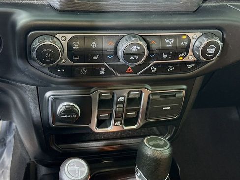 Used 2021 Jeep Wrangler Unlimited Sport image 8