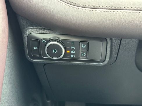 New 2026 Ford Explorer Platinum image 29