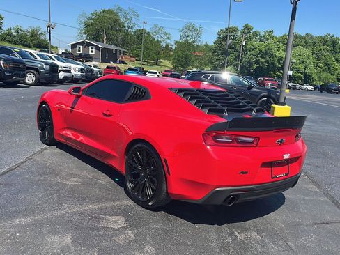 Used 2018 Chevrolet Camaro LT w/ RS Package RWD image 3