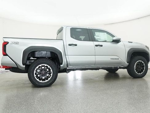 New 2025 Toyota Tacoma TRD Off-Road image 29