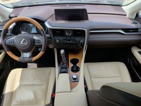 Used 2018 Lexus RX 350 FWD w/ Premium Package image 32