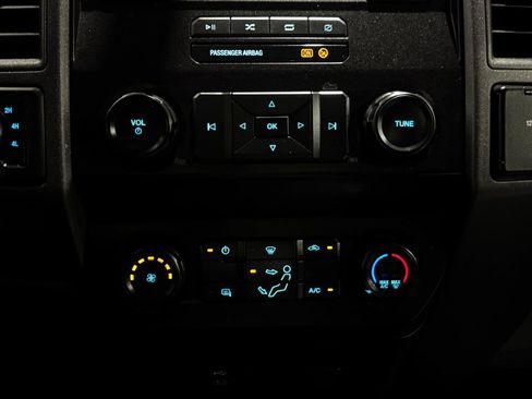 Used 2020 Ford F250 XL w/ STX Appearance Package AWD/4WD image 28