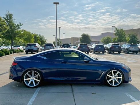 Used 2019 INFINITI Q60 3.0t Luxe w/ Essential Package RWD image 5