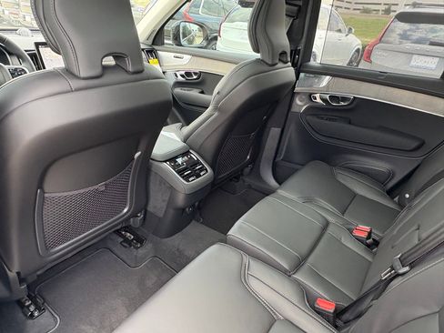 New 2026 Volvo XC90 B6 Ultra w/ Lounge Package image 22