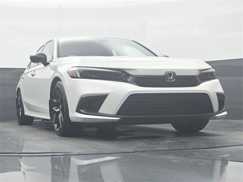 Used 2023 Honda Civic Sport image 28