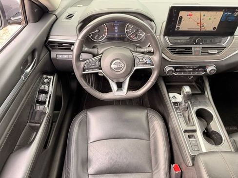 Used 2023 Nissan Altima 2.5 SL FWD image 16