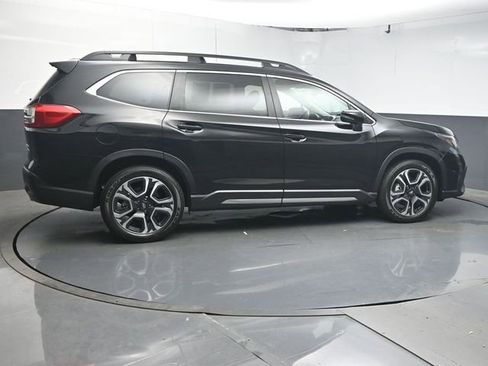 Used 2023 Subaru Ascent Limited AWD/4WD image 8
