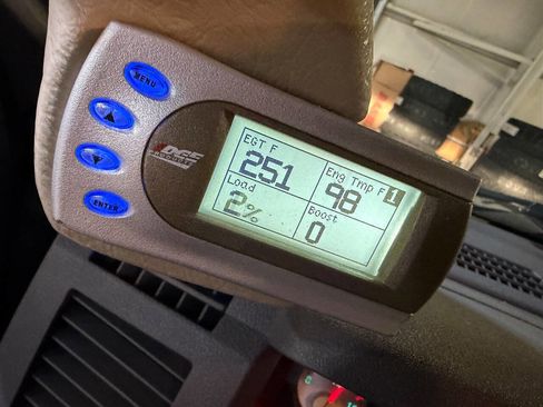 Used 2006 Dodge Ram 2500 Truck Laramie w/ Trailer Tow Group image 12