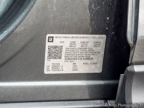 Used 2020 Chevrolet Equinox LT image 35