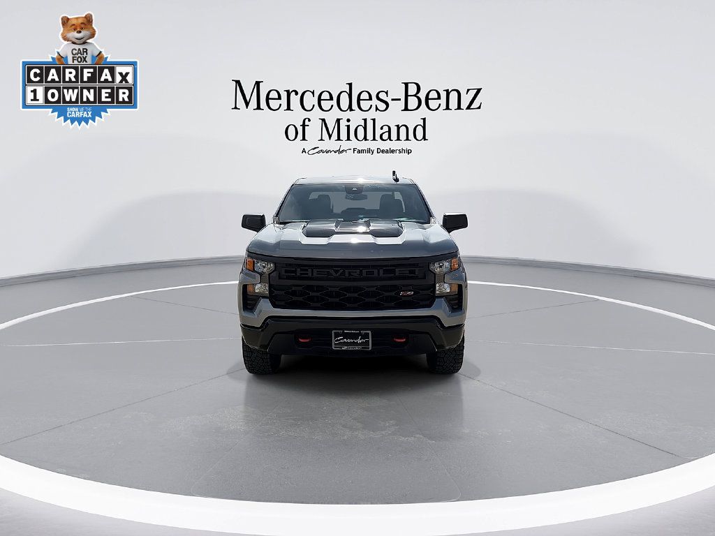 Used 2025 Chevrolet Silverado 1500 Custom Trail Boss AWD/4WD image 3