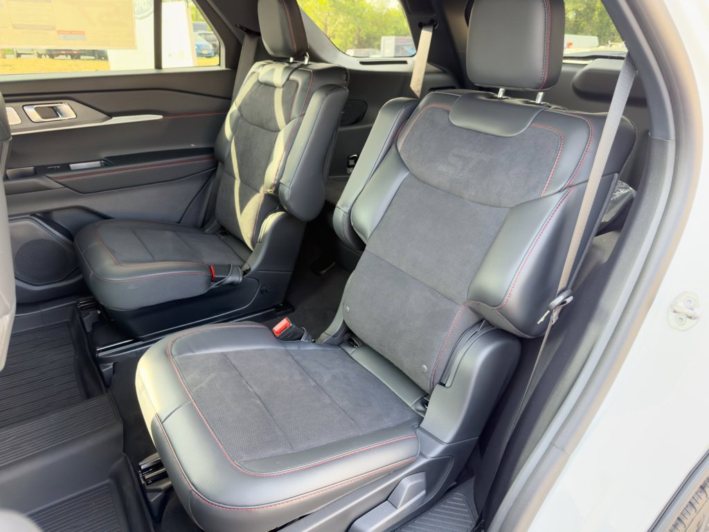 New 2026 Ford Explorer ST w/ Sun And Sound Package AWD/4WD image 7