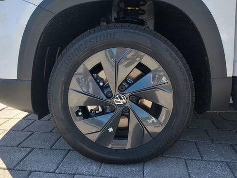 New 2026 Volkswagen Taos S FWD image 29