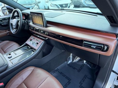 Used 2022 Lincoln Aviator Reserve w/ Elements Package Plus RWD image 20