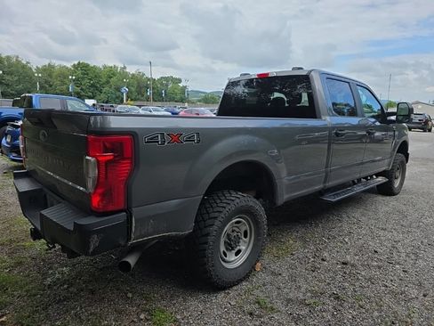 Used 2022 Ford F250 XL w/ Power Equipment Group AWD/4WD image 8