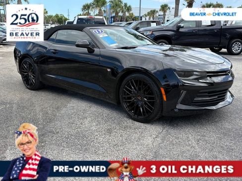 Used 2017 Chevrolet Camaro LT RWD image 9