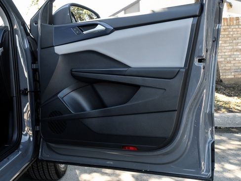 Used 2023 Volkswagen Taos SE image 56