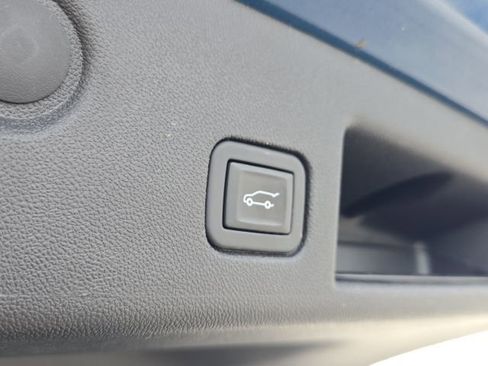 Used 2024 Chevrolet Equinox LT w/ LPO, Floor Liner Package image 12