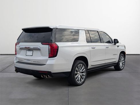 Used 2022 GMC Yukon XL Denali image 5