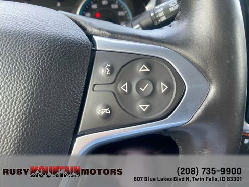 Used 2020 Chevrolet Traverse Premier AWD/4WD image 18