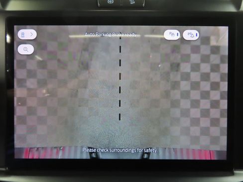 Used 2025 Ford F250 Platinum image 19