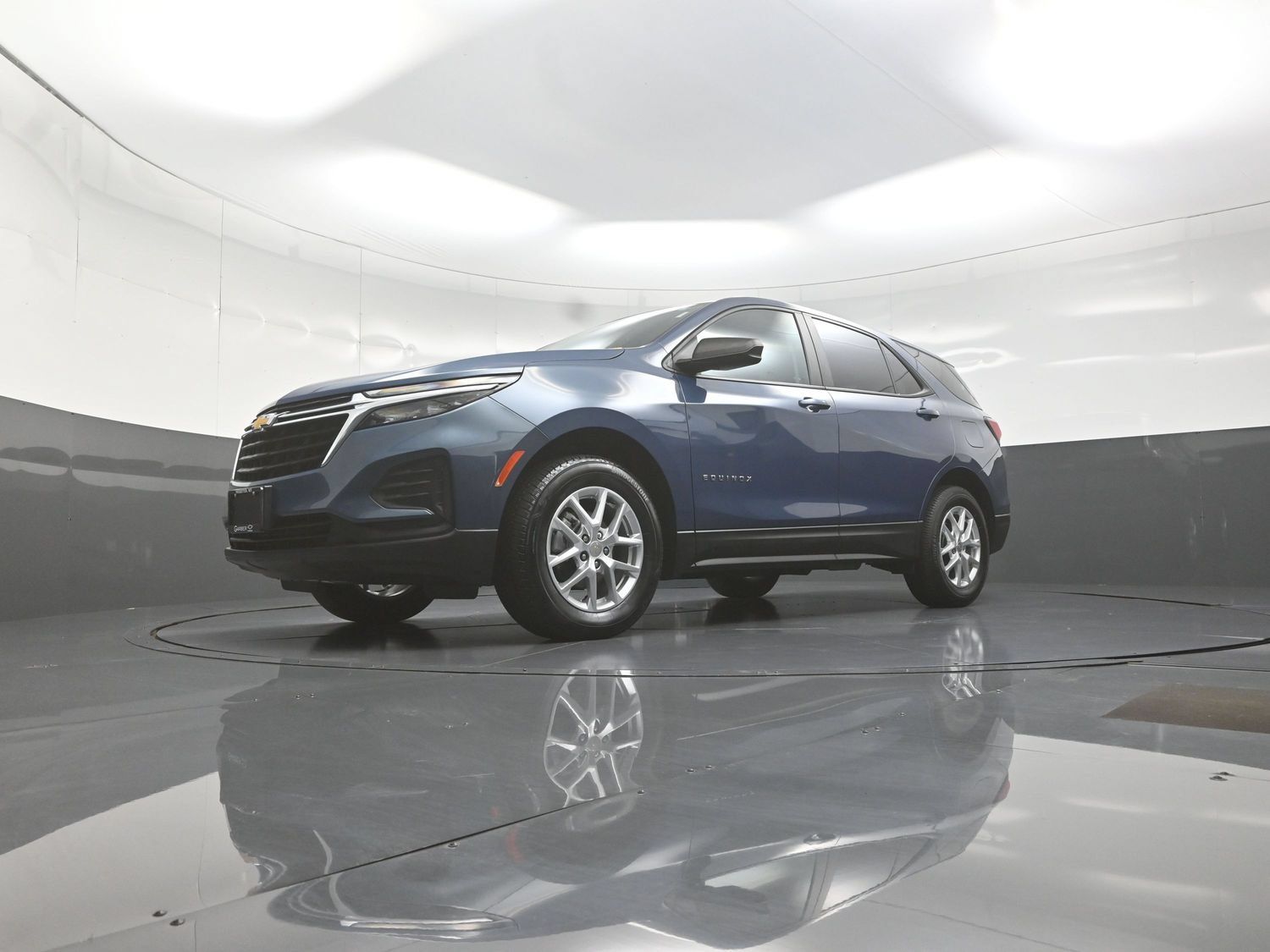 Used 2024 Chevrolet Equinox LS w/ LS Convenience Package AWD/4WD image 11