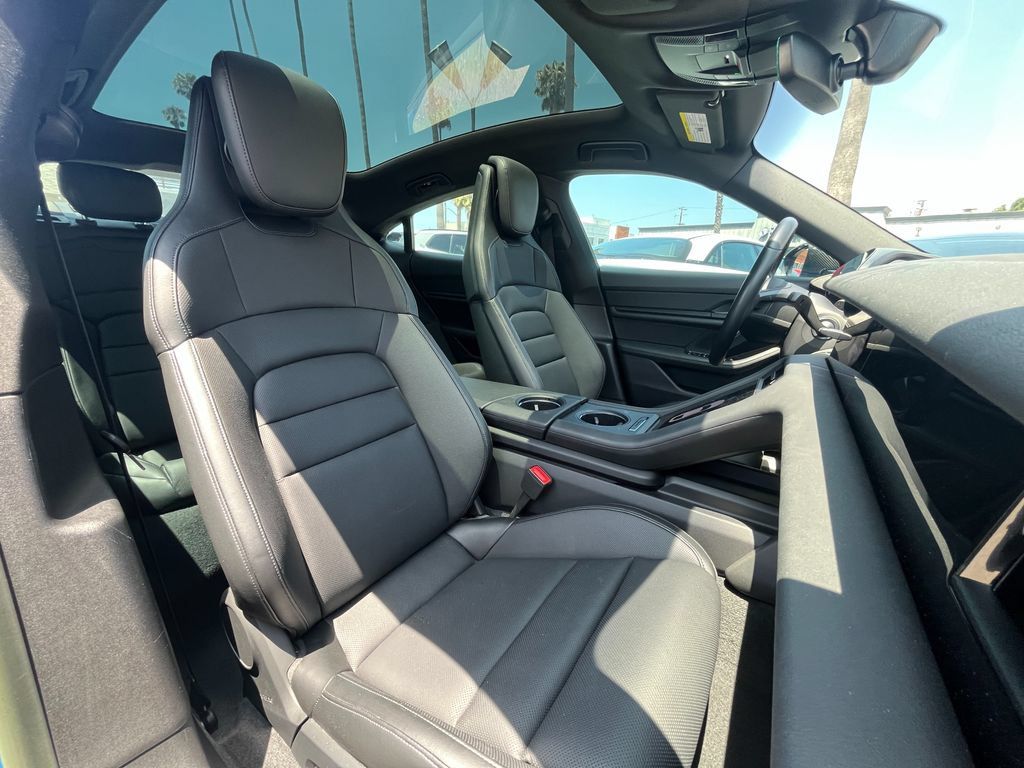 Used 2023 Porsche Taycan RWD image 15