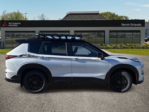 New 2026 Mitsubishi Outlander AWD image 7