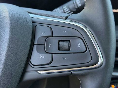 New 2026 Buick Encore GX Sport Touring image 13
