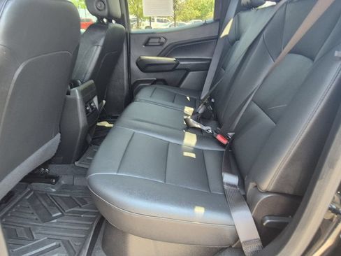 Certified 2024 Chevrolet Colorado Trail Boss w/ Advanced Trailering Package AWD/4WD image 10