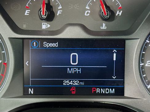 Used 2024 Chevrolet Camaro LT w/ RS Package image 15