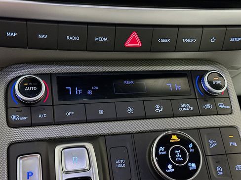 Used 2025 Hyundai Palisade SEL image 24