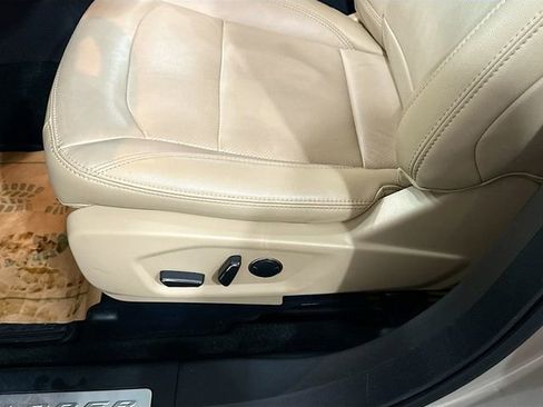 Used 2017 Ford Explorer Limited image 20