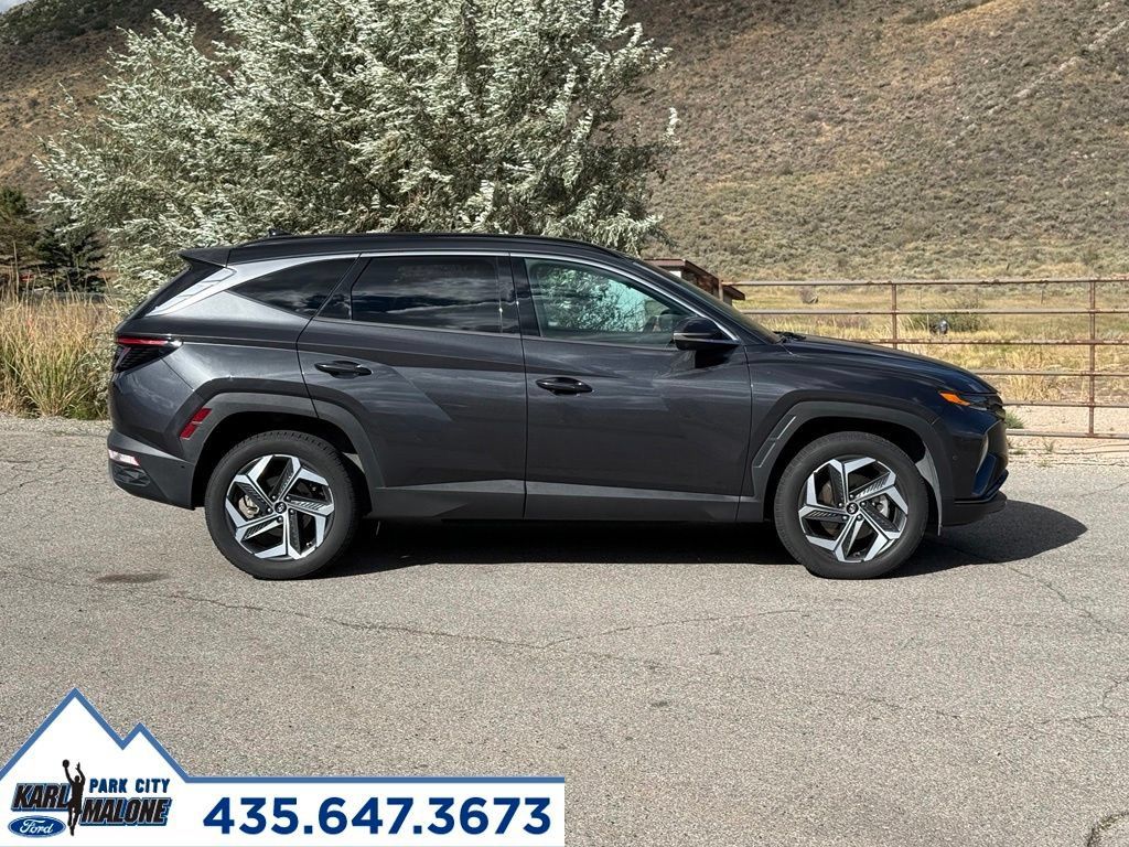 Used 2022 Hyundai Tucson Limited w/ Cargo Package AWD/4WD image 6