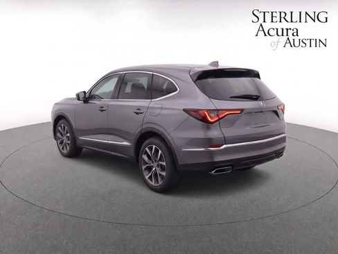 Used 2023 Acura MDX w/ Technology Package FWD image 3