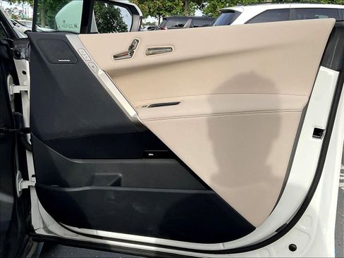 Used 2023 BMW iX xDrive50 w/ Premium Package image 24