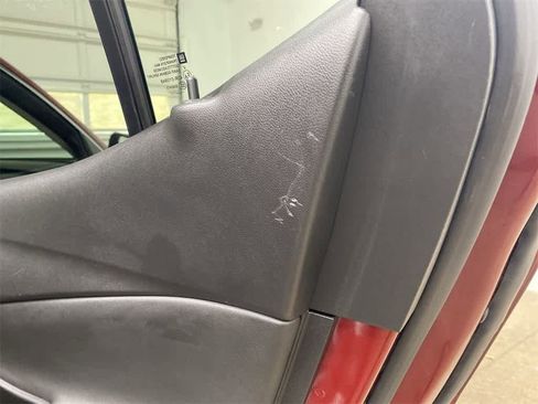 Used 2022 Buick Encore GX Select w/ Experience Buick Package image 35