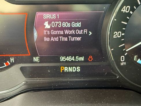 Used 2018 Lincoln MKC Reserve w/ Lincoln MKC Climate Package image 28