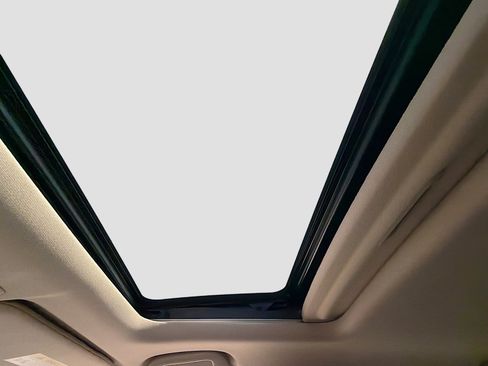 Used 2017 Honda CR-V EX image 12