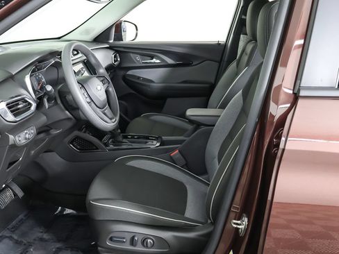 Used 2023 Chevrolet TrailBlazer LT w/ Convenience Package AWD/4WD image 29