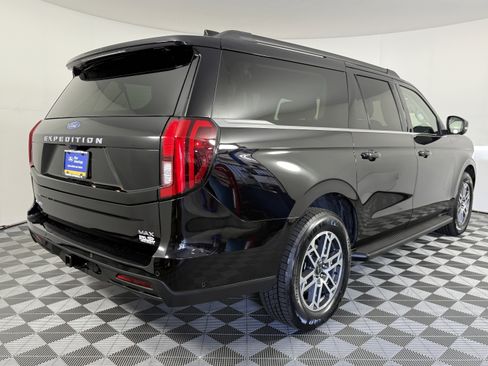 Certified 2025 Ford Expedition Max Active AWD/4WD image 3