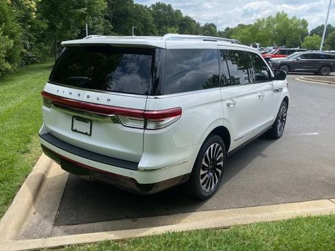 Certified 2024 Lincoln Navigator Black Label AWD/4WD image 33