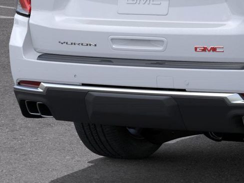 New 2026 GMC Yukon XL Denali RWD image 14