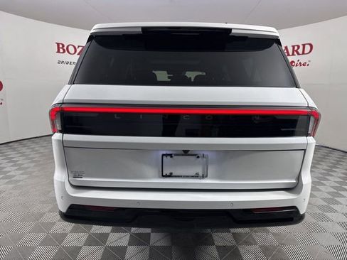 New 2025 Lincoln Navigator L Reserve image 6